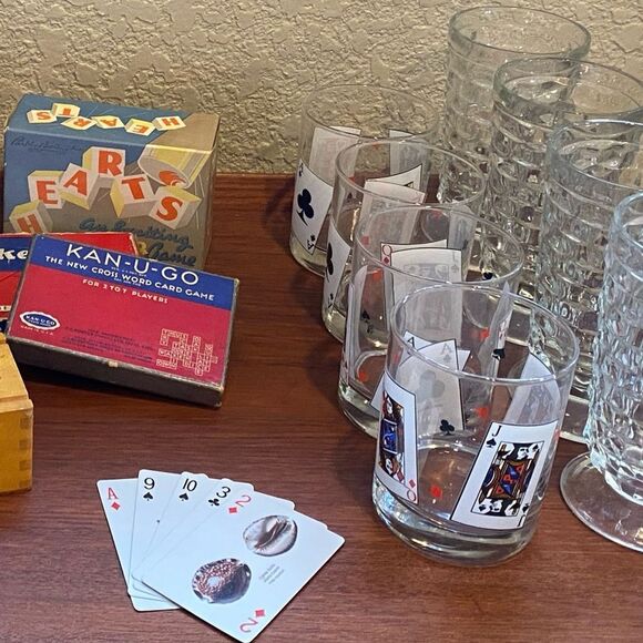 Vintage Playing Cards Design Lowball Glasses – Set of 4 Tumblers - Picture 4 of 12